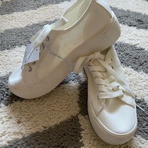 NWT a new day platform canvas sneakers Sz 7
